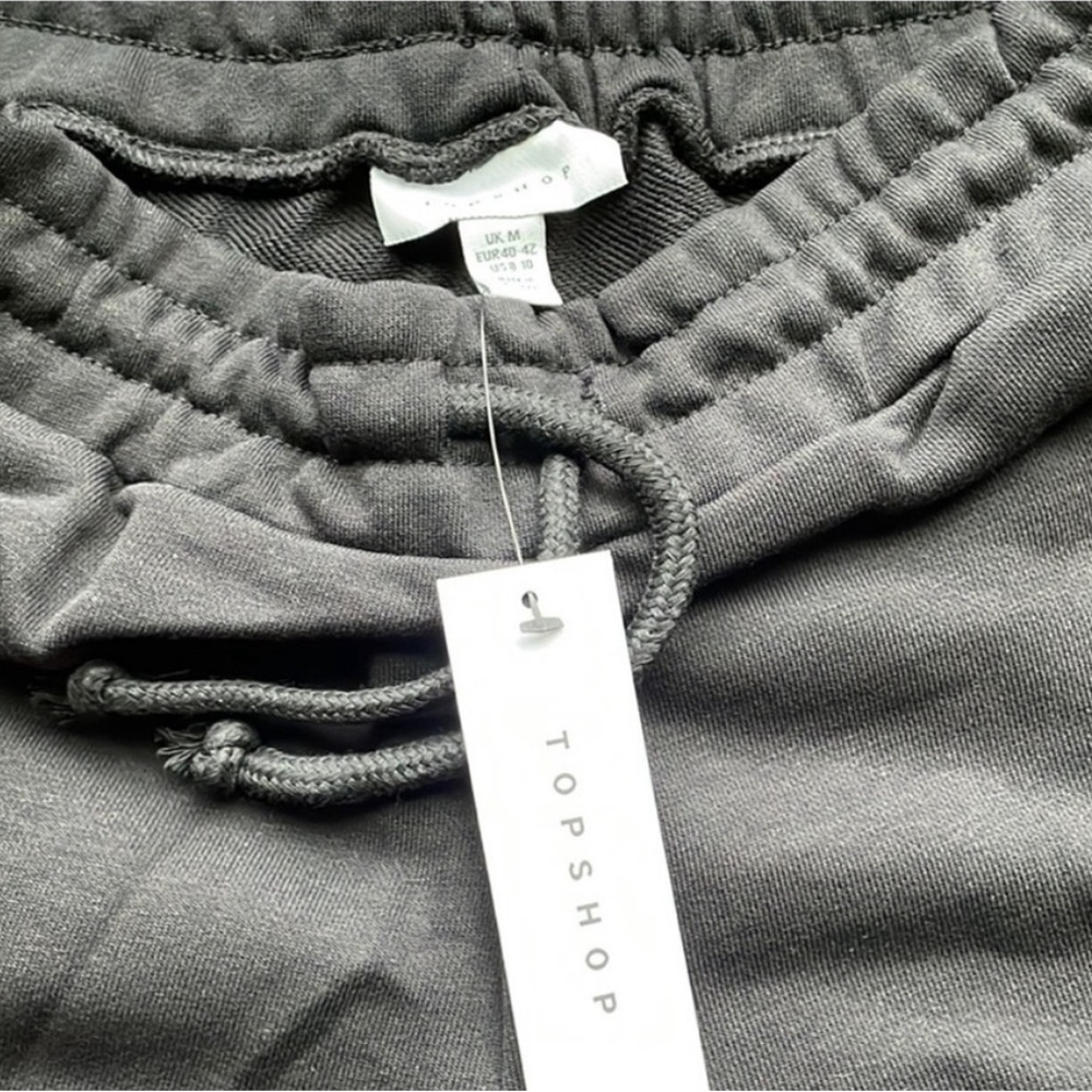 NWT Topshop Women's Black Sweat Shorts - Picture 5 of 5